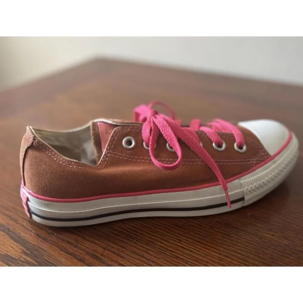Converse Chuck Taylor All Star Sneakers Women’s Size 6 Coral Pink Low Top
